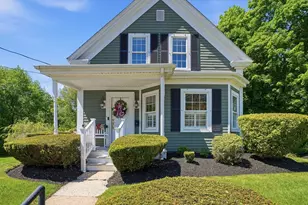 25 Linwood St, Holbrook, MA 02343 - Photo 1