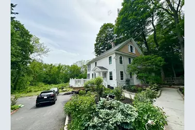 13 Mill St, Lancaster, MA 01523 - Photo 1