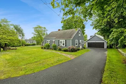 89 School St, Middleborough, MA 02346 - Photo 1