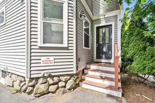 17 Robbins St, Waltham, MA 02453 - Photo 1