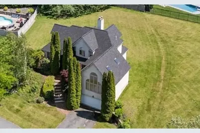 10 Valleyview Farm Rd, Haverhill, MA 01835 - Photo 1
