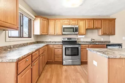 62 Crestview Dr #62, Malden, MA 02148 - Photo 1