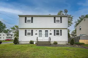 39 Greenwood St, Westfield, MA 01085 - Photo 1