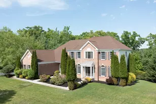 10 Valley View Dr, Grafton, MA 01536 - Photo 1