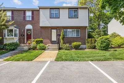 399 Pond St #B8, Braintree, MA 02184 - Photo 1