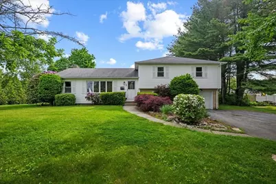 25 Curtis St, Auburn, MA 01501 - Photo 1