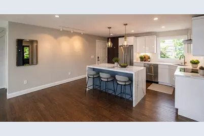 82 Webb St #2L, Salem, MA 01970 - Photo 1