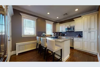 539 E 7th St #3, Boston, MA 02127 - Photo 1
