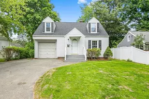 320 Tremont St, Springfield, MA 01104 - Photo 1