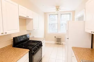 415 County St, New Bedford, MA 02740 - Photo 1