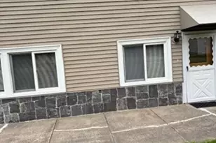 27 B Middleton St, Millbury, MA 01527 - Photo 1