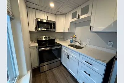 102 Cross St #1R, Somerville, MA 02145 - Photo 1
