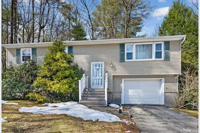 136 Dudley Rd, Oxford, MA 01540 - Photo 1