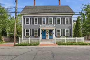 37 Marlboro St, Newburyport, MA 01950 - Photo 1