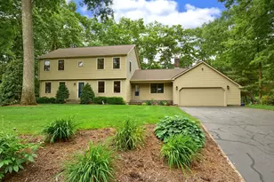 140 Pineridge Dr, Westfield, MA 01085 - Photo 1