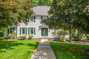 4 Skyview Dr, Walpole, MA 02081 - Photo 1