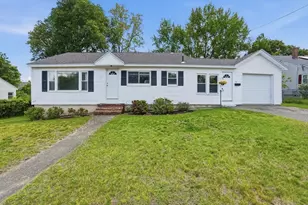 18 Rockwood Ln, Lawrence, MA 01843 - Photo 1