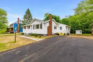 167 Center St, Groveland, MA 01834 - Photo 1