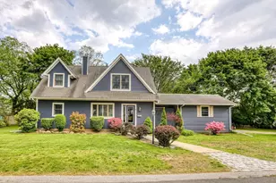 4 Meadow Ln, Danvers, MA 01923 - Photo 1