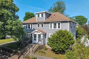 15 Noble St, Newton, MA 02465 - Photo 1