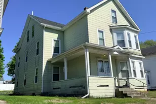 315 High St, Webster, MA 01570 - Photo 1
