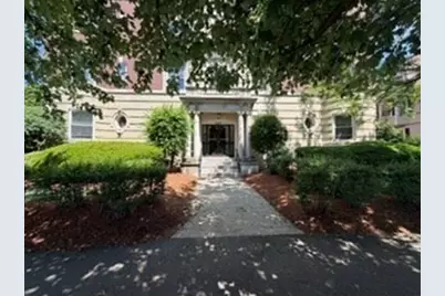457 Washington St #8, Newton, MA 02458 - Photo 1