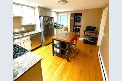 160 L St #1, Boston, MA 02127 - Photo 1