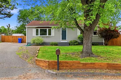 168 Keddy St., Springfield, MA 01109 - Photo 1