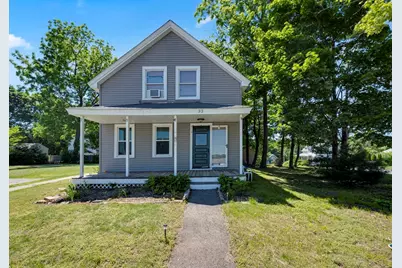 32 Middlesex Ave, Worcester, MA 01604 - Photo 1