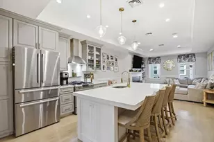 7 Mystic St, Boston, MA 02129 - Photo 1