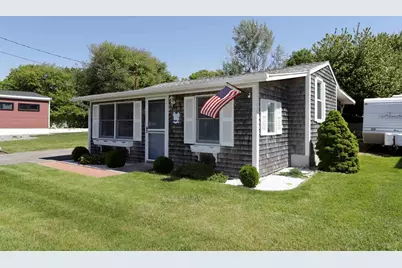 35 Point St, Fairhaven, MA 02719 - Photo 1