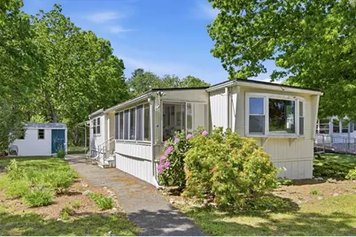 4 Deer Hill Ln, Plymouth, MA 02360 - Photo 1