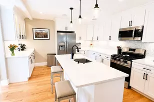 33 Brunswick Park, Melrose, MA 02176 - Photo 1