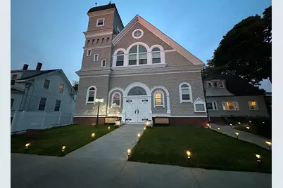 143 Burrill St #102, Swampscott, MA 01907 - Photo 1
