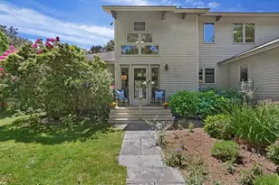 18 Puritan Dr, Oak Bluffs, MA 02557 - Photo 1