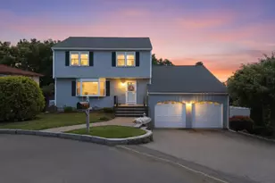 12 Thomas Cir, Stoneham, MA 02180 - Photo 1