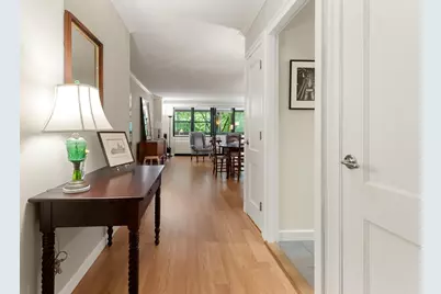 2 Hawthorne Pl #5M, Boston, MA 02114 - Photo 1