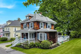 24 Hawthorne St, Haverhill, MA 01835 - Photo 1