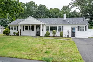 22 Wethersfield Rd, Natick, MA 01760 - Photo 1