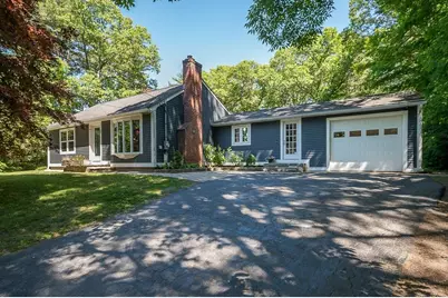29 Carr St, Sutton, MA 01590 - Photo 1