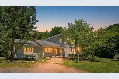 28 Hulst Rd, Amherst, MA 01002 - Photo 1