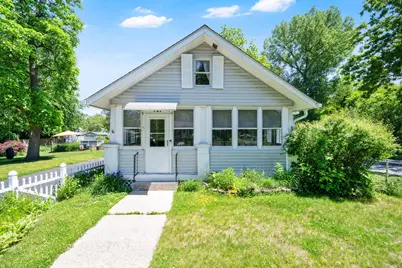 121 Merrill Rd, Springfield, MA 01119 - Photo 1