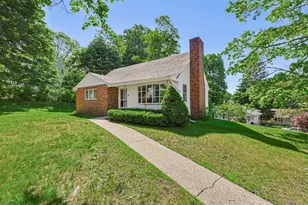 24 Cherry St, Spencer, MA 01562 - Photo 1