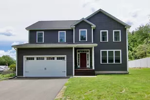 103 Oak Hollow Rd, Springfield, MA 01128 - Photo 1