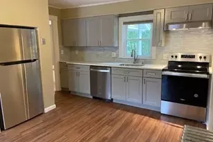 872 Main St, Reading, MA 01867 - Photo 1