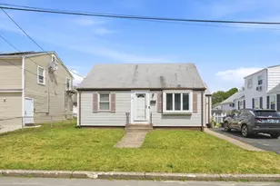 10 Jones Ave, Pawtucket, RI 02861 - Photo 1