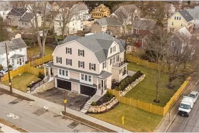 72 Holland St #72, Winchester, MA 01890 - Photo 1