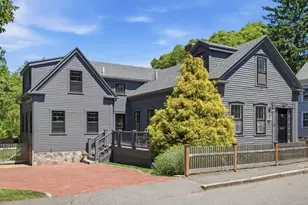 31 Elm St, Marblehead, MA 01945 - Photo 1