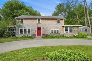 354 High St, Pembroke, MA 02359 - Photo 1