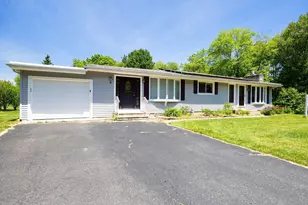 9 Barton St, Granby, MA 01033 - Photo 1